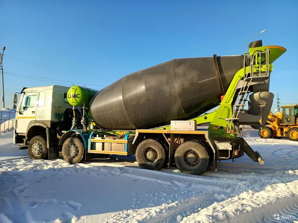 Автобетоносмеситель HOWO HW76 с АБС CIMC