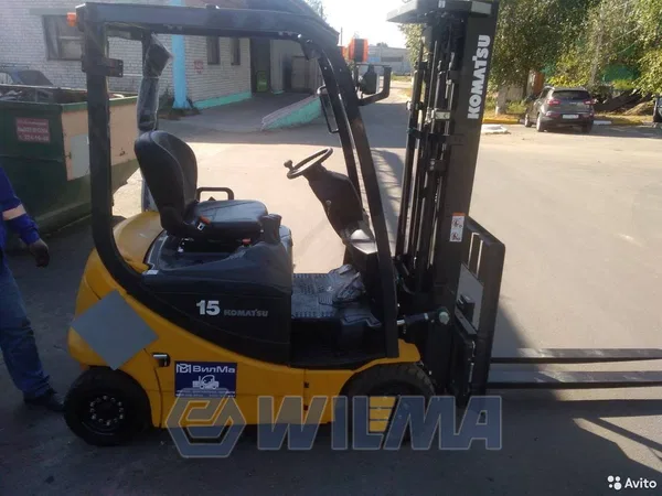 Вилочный электропогрузчик Komatsu FB15-12