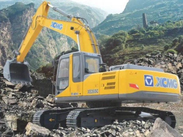 Гусеничный экскаватор XCMG XE265C