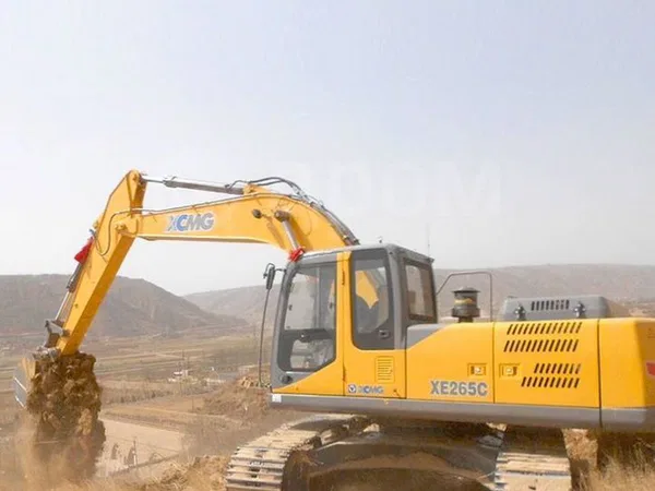 Гусеничный экскаватор XCMG XE265C