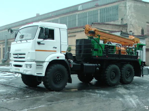 Мобильная буровая установка Геомаш ПБУ-2-314 на шасси КамАЗ 43118