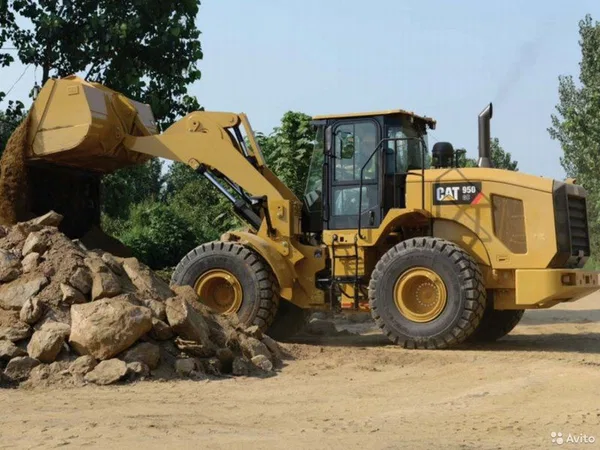 Фронтальный погрузчик Caterpillar 950GC