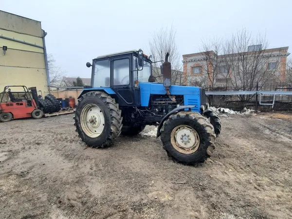 Трактор МТЗ Беларус 1221