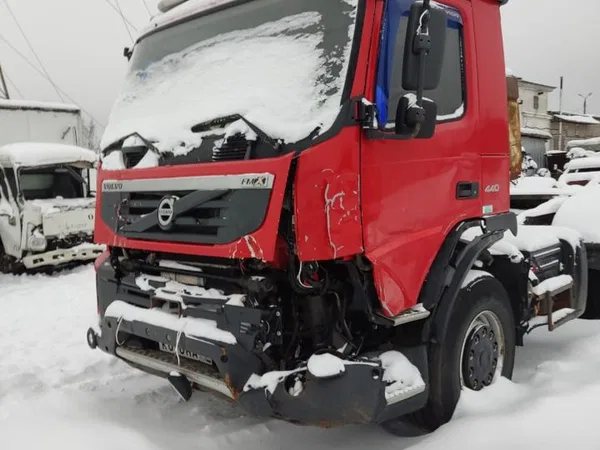 Седельный тягач Volvo FM Track