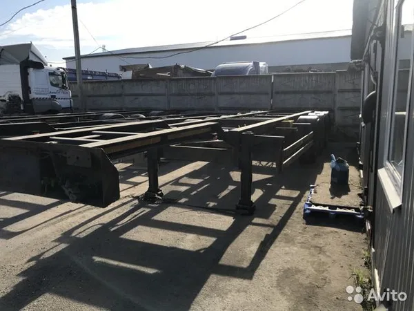 Полуприцеп контейнеровоз Steelbear