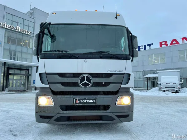 Седельный тягач Mercedes-Benz Actros 2641