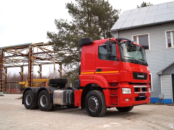 Седельный тягач КамАЗ 65806