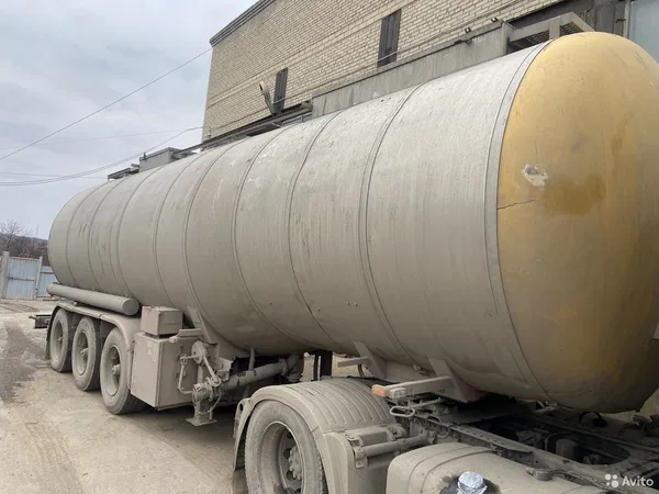 Полуприцеп цистерна Schwarzmuller SC-3/E