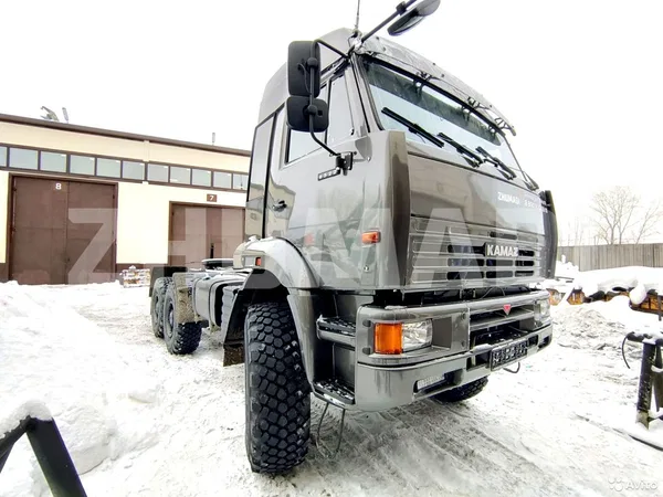 Седельный тягач КамАЗ 65225