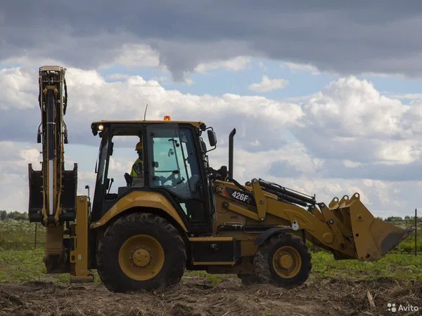 Экскаватор-погрузчик Caterpillar 426F2