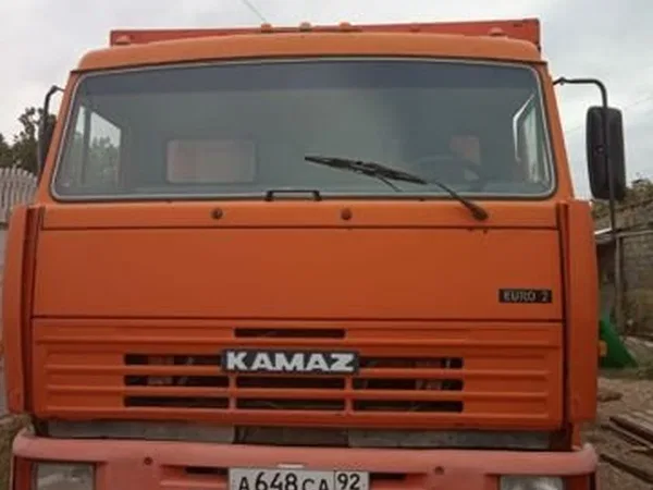 Самосвал КамАЗ 6520
