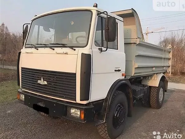 Самосвал МАЗ 5551