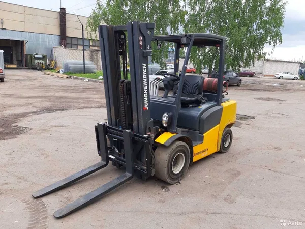 Вилочный погрузчик Jungheinrich TFG430