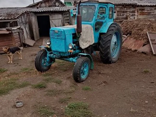Трактор ЛТЗ Т-40