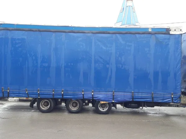 Тентованный прицеп Schmitz Cargobull ZPR18