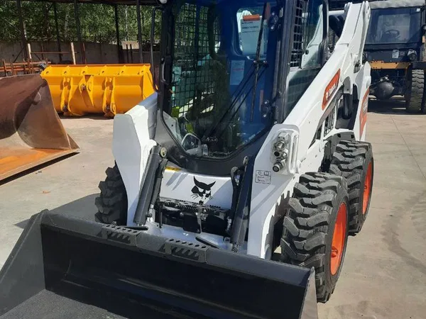 Мини-погрузчик Bobcat S530