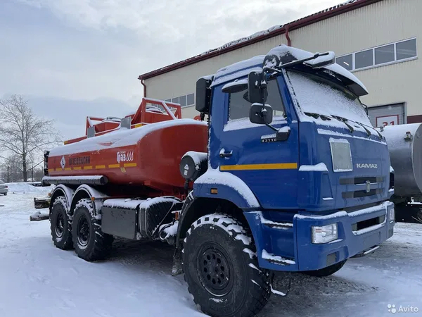 Бензовоз КамАЗ 43118