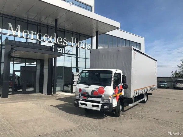 Тентованный автомобиль Mitsubishi Fuso Canter