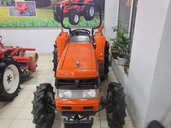 Мини-трактор Kubota GL260