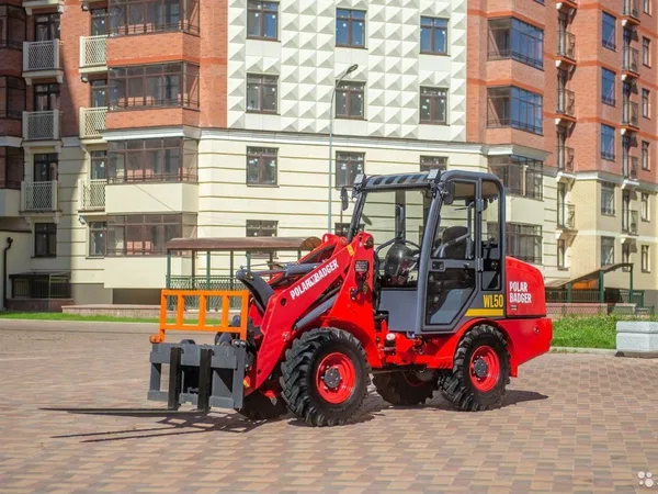 Мини-погрузчик Polar Badger WL50