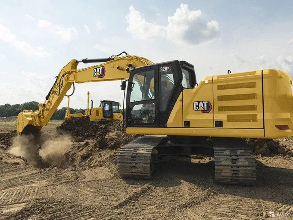 Гусеничный экскаватор Caterpillar 320 GC