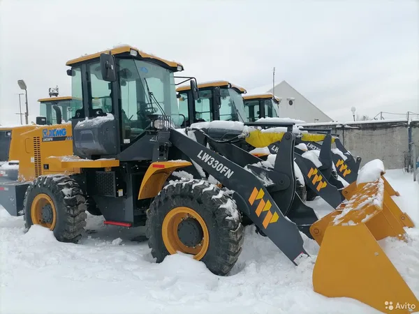Фронтальный погрузчик XCMG LW330FN