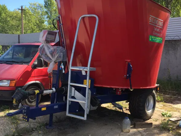 Кормораздатчик SILOKING TrailedLine Compact 10