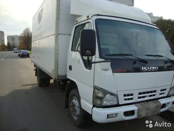 Промтоварный фургон Isuzu NQR 71