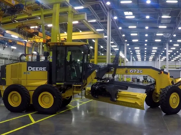 Автогрейдер John Deere 872G