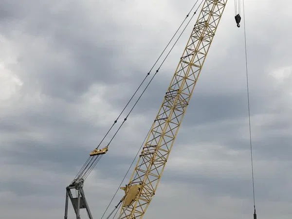 Гусеничный кран Hitachi SCX-70