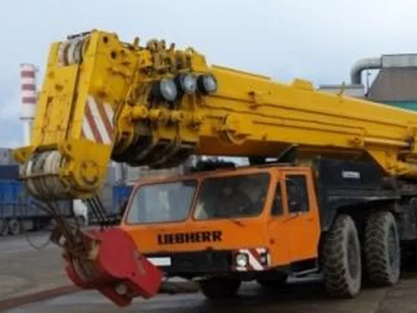 Автокран LIEBHERR LT 1300