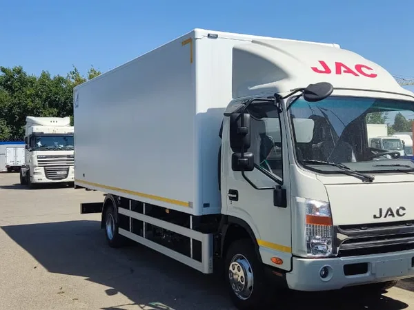 Изотермический грузовик JAC N90