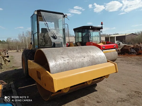 Грунтовый каток Caterpillar CS56