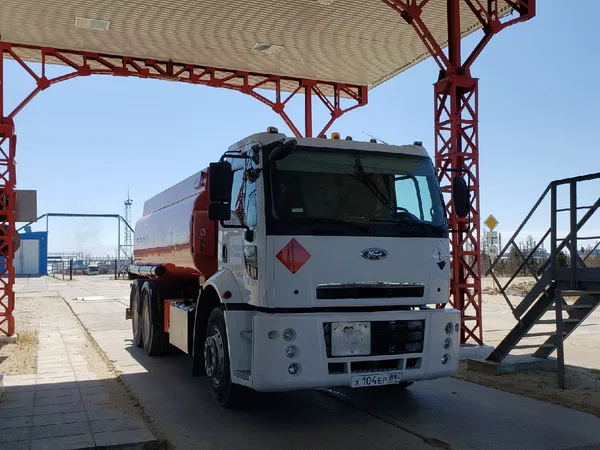 Бензовоз FORD OTOSAN CARGO CKL1