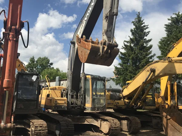 Гусеничный экскаватор Volvo EC290B LC Prime