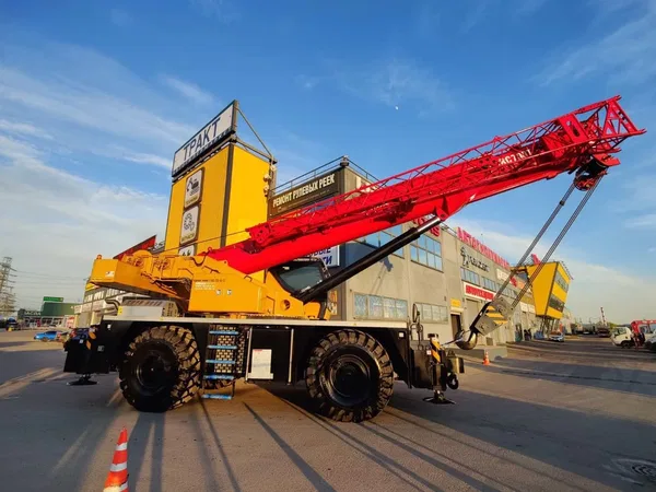 Самоходный кран Palfinger Sany SRC700T