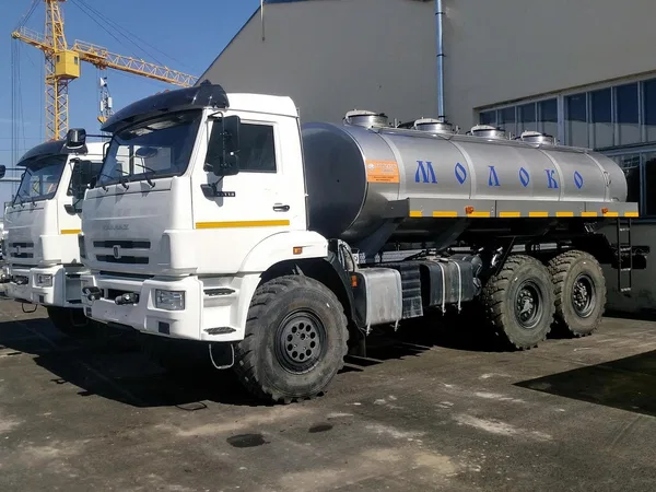 Автоцистерна Вологодские Машины ЯДИШ ВМ 560311 на шасси КамАЗ 43118