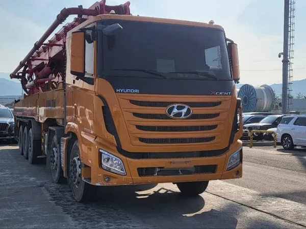 Автобетононасос JUNJIN JXRZ57-5.18HP на шасси Hyundai Xcient