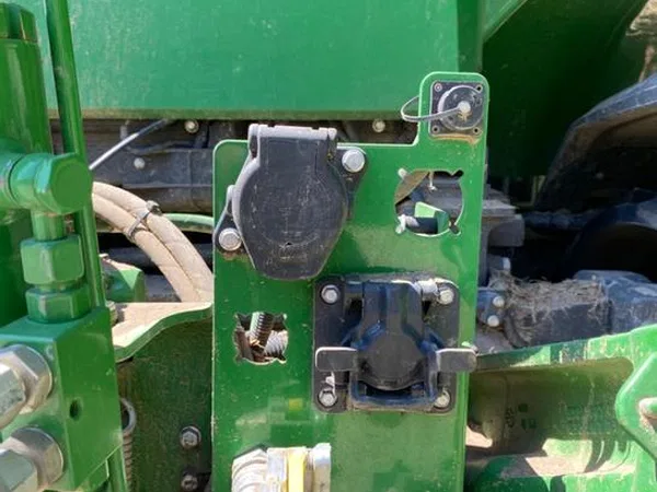 Гусеничный трактор John Deere 9470RX