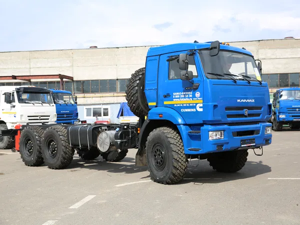 Седельный тягач Камаз 441090