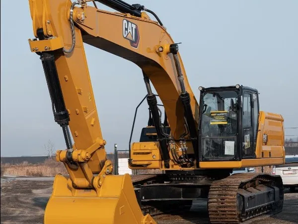 Гусеничный экскаватор Caterpillar 330GC
