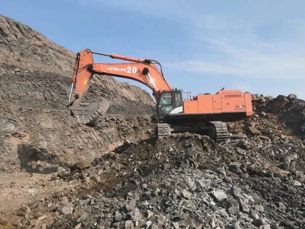 Гусеничный экскаватор Hitachi EX-870