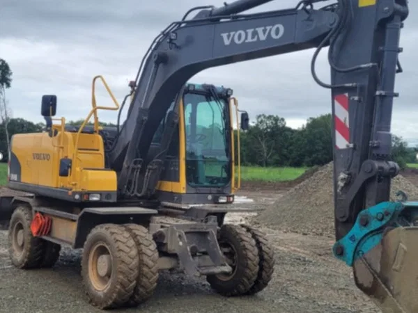 Колесный экскаватор Volvo EW145B