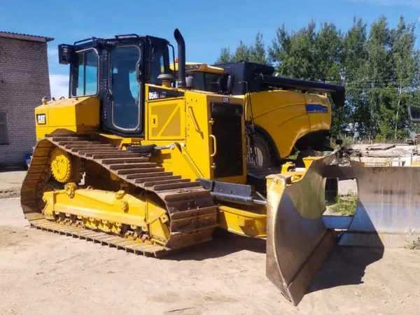 Гусеничный бульдозер Caterpillar D5R