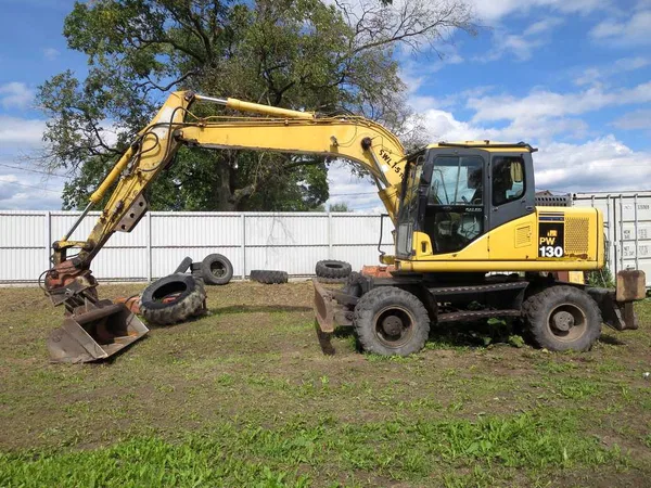 Колесный экскаватор Komatsu PW- 1307K