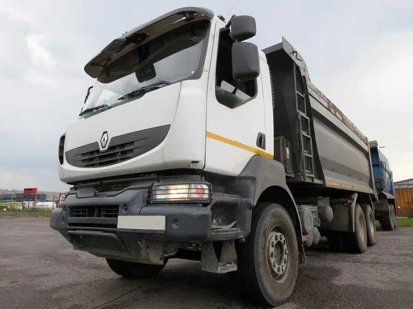Самосвал Renault