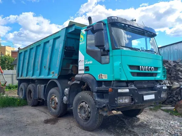 Самосвал Iveco Trakker AC 6633AO AD410T42H