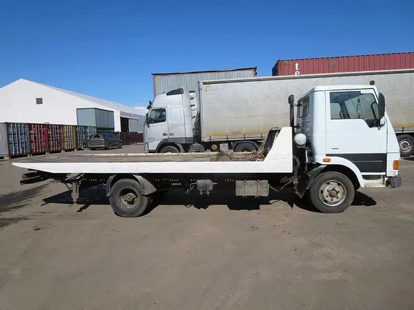 Эвакуатор TATA 613