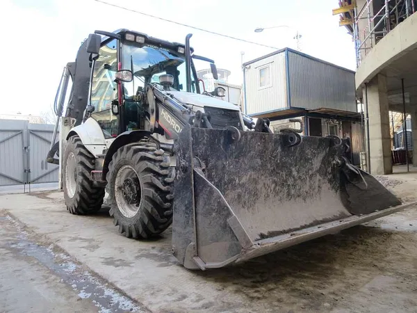 Экскаватор-погрузчик Hidromek 102 B