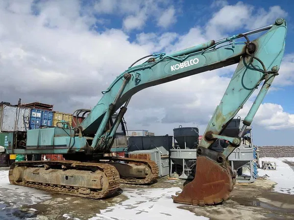Гусеничный экскаватор Kobelco SK 460